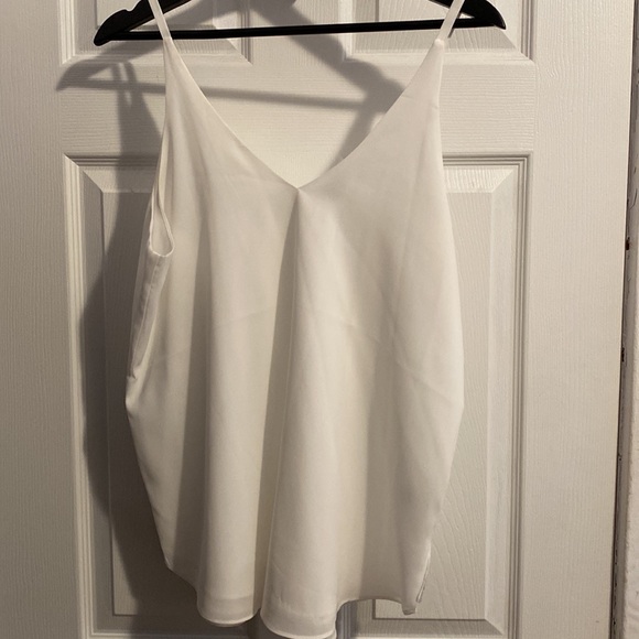 🍍 KISMET✨ Tank Top Bundle - Size Medium - Picture 6 of 10